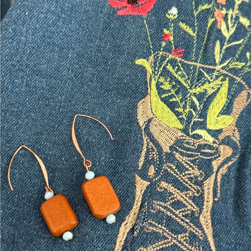 Title:
Boho Artisan Wood Bead & Aqua faceted bead Drop Earring Copper Hook